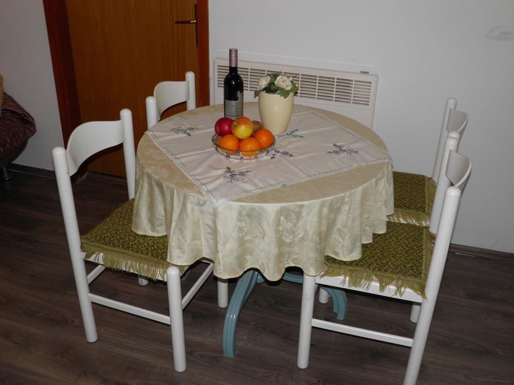 פורץ Apartment Nevia A/5 מראה חיצוני תמונה